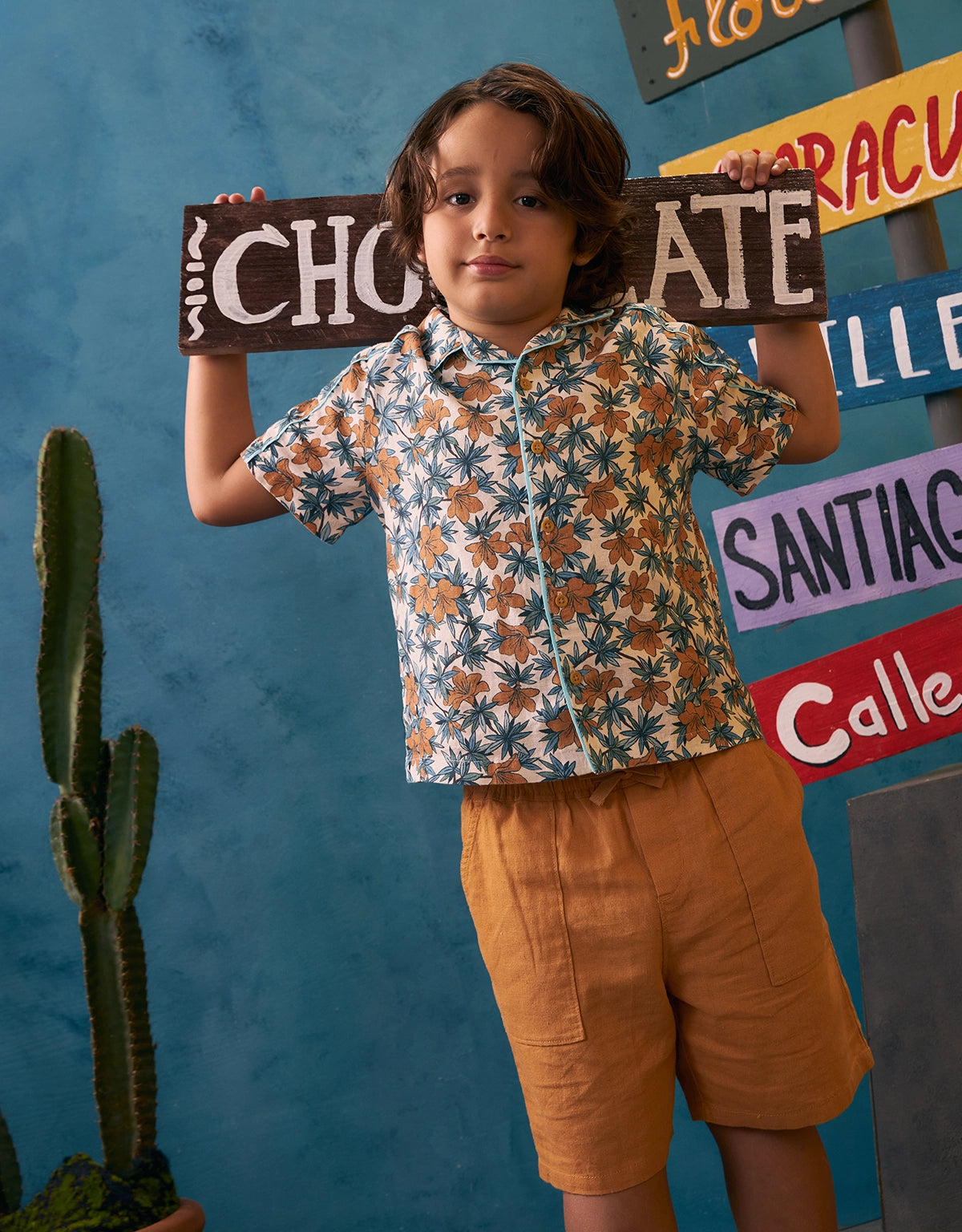 BOYS HIBISCUS SHIRT WITH SLEEVE PIPING