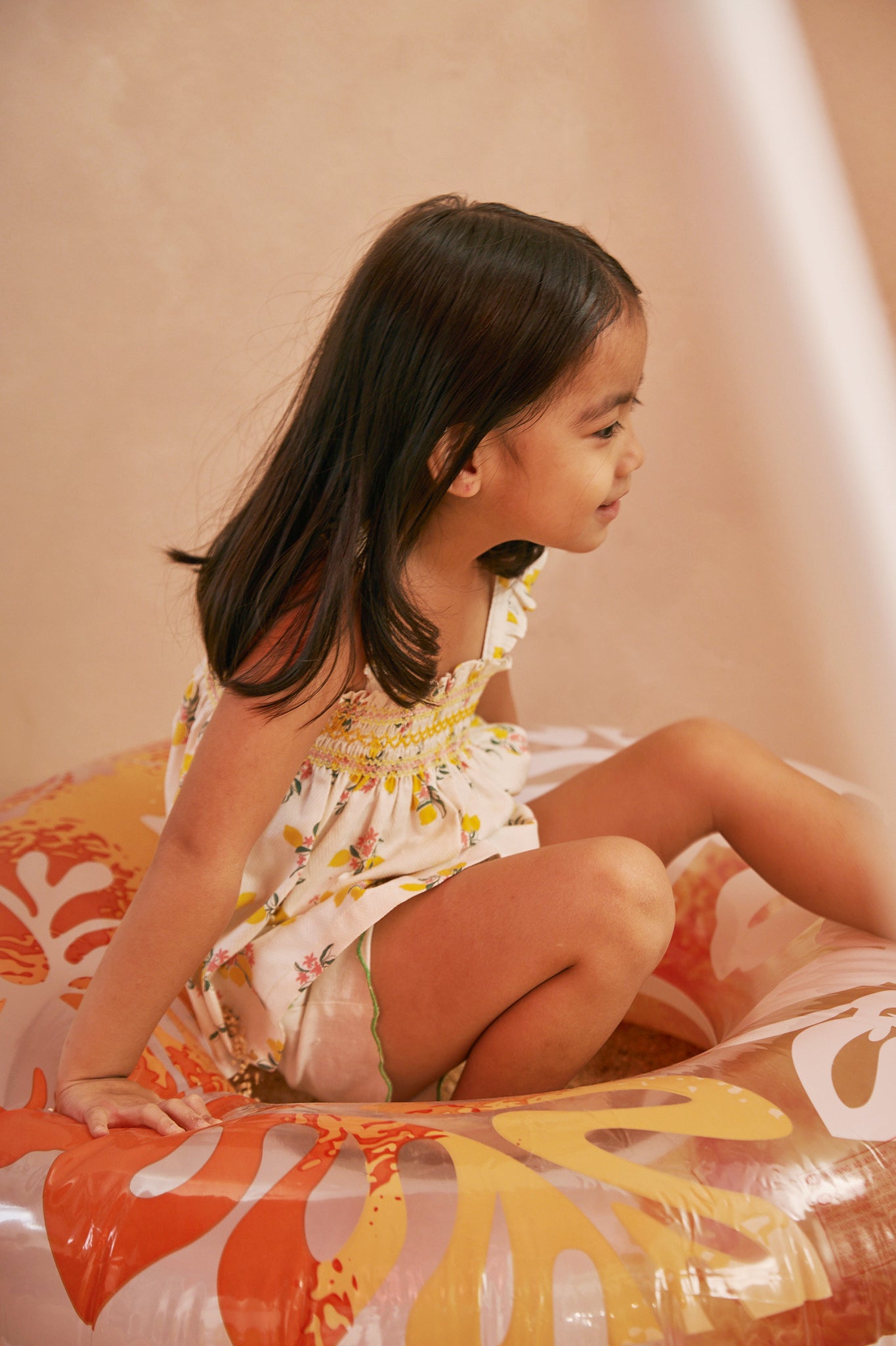 BABY GIRLS LINEN SHORTS WITH WAVE EMBRO