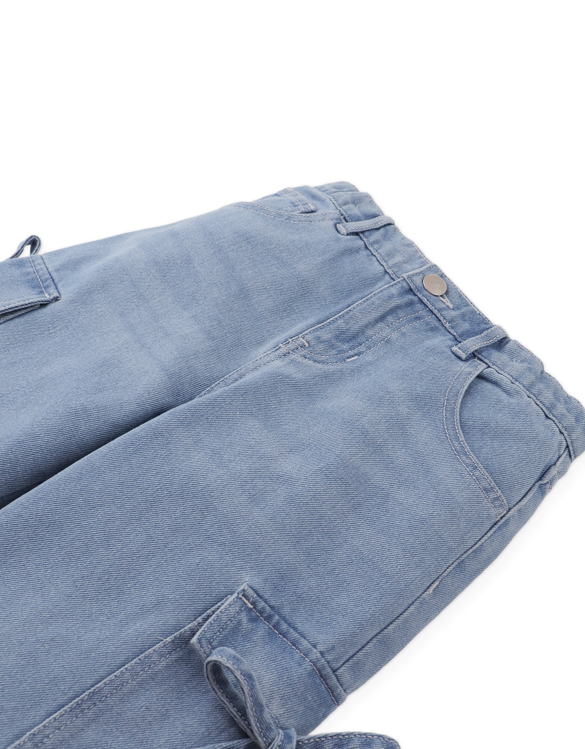 KIRA WIDE LEG DENIM JEANS WITH CARGO POCKETS AND BOW APPLIQUE