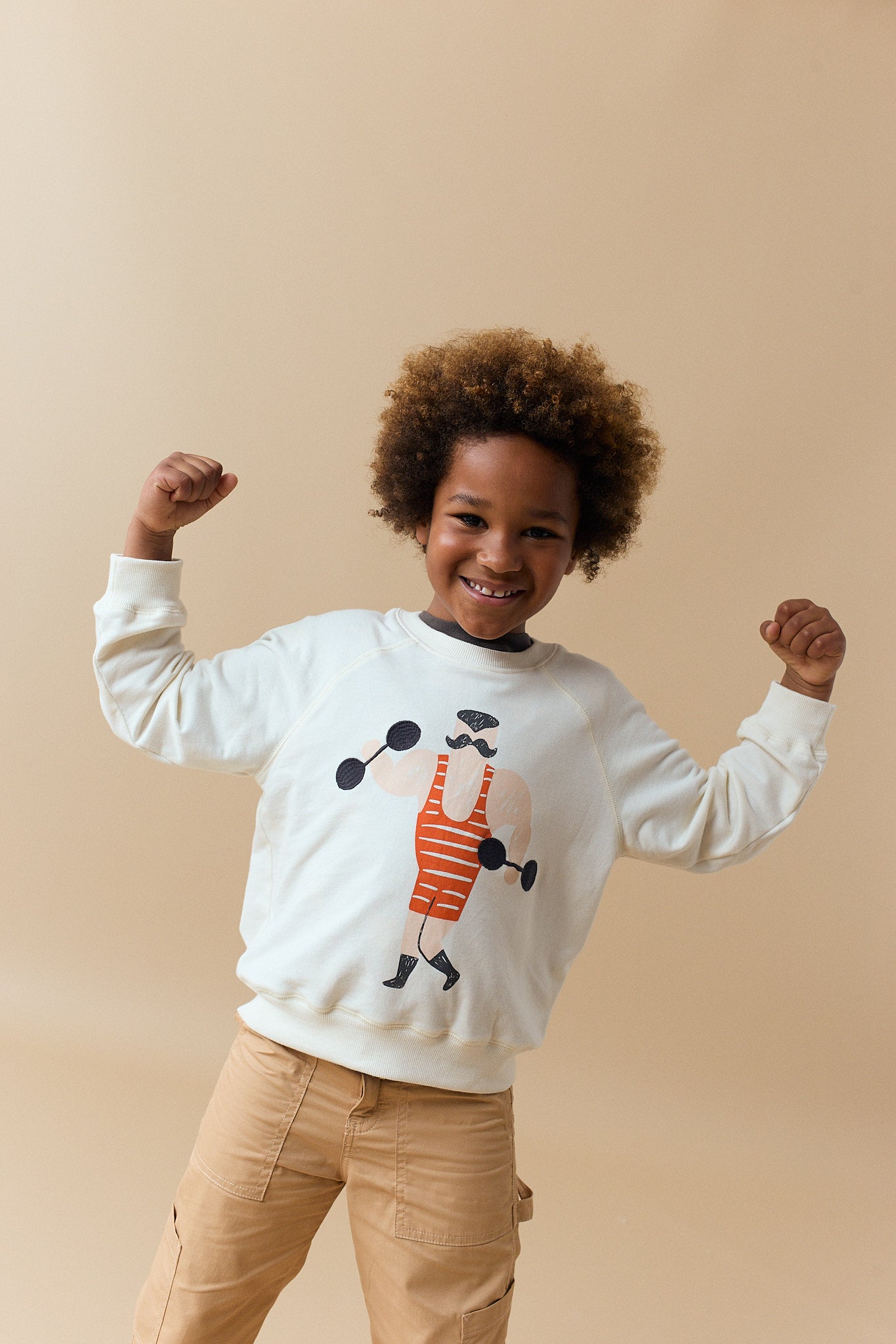 ARLO RAGLAN PULLOVER WITH MUSCLE MAN DETAILS