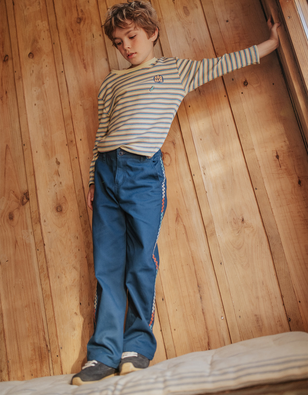 ERIK STRAIGHT LEG PANTS BLUE WITH EMBROIDERED SIDES