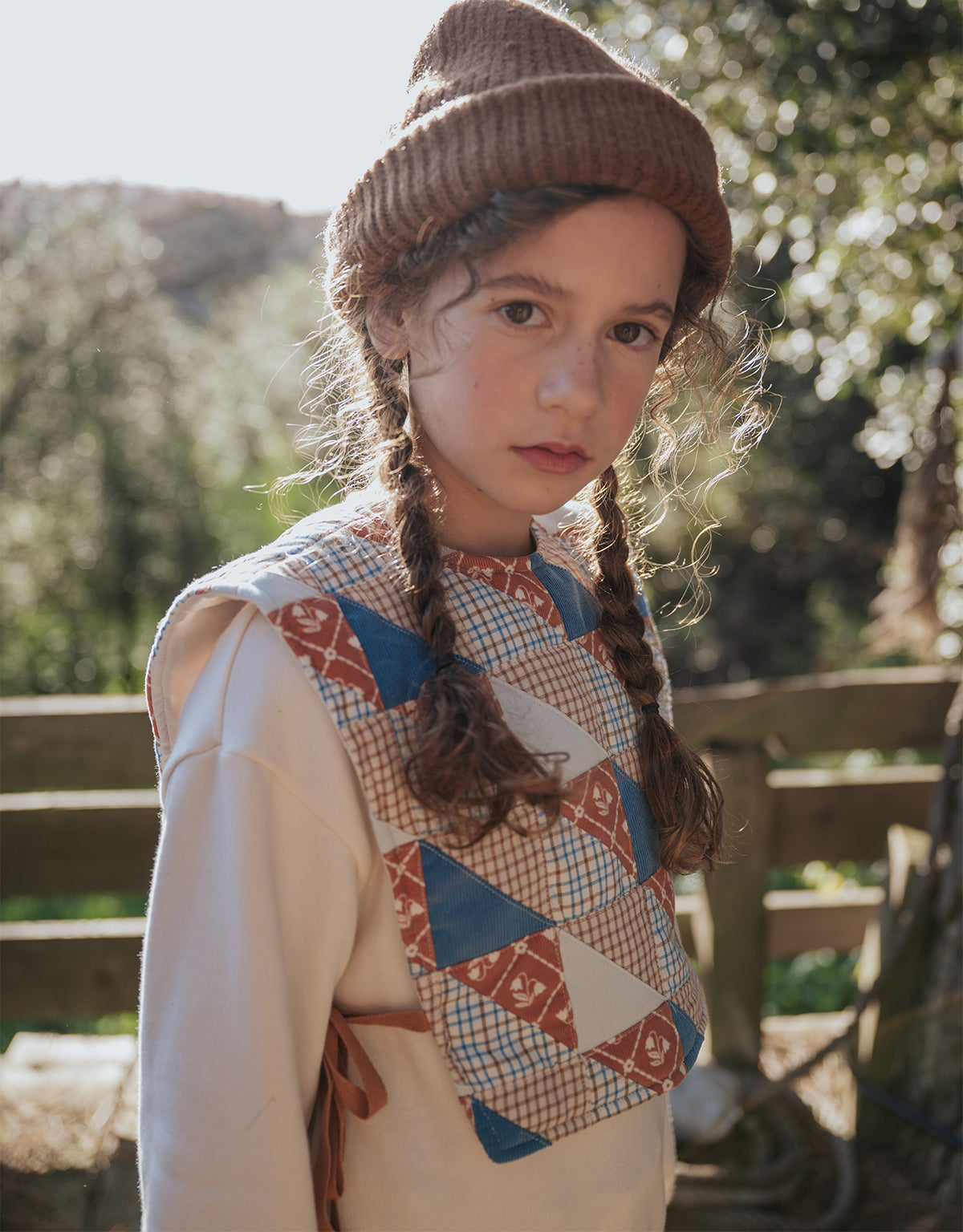 WINIFRED PULLOVER WITH PATCHWORK VEST SET