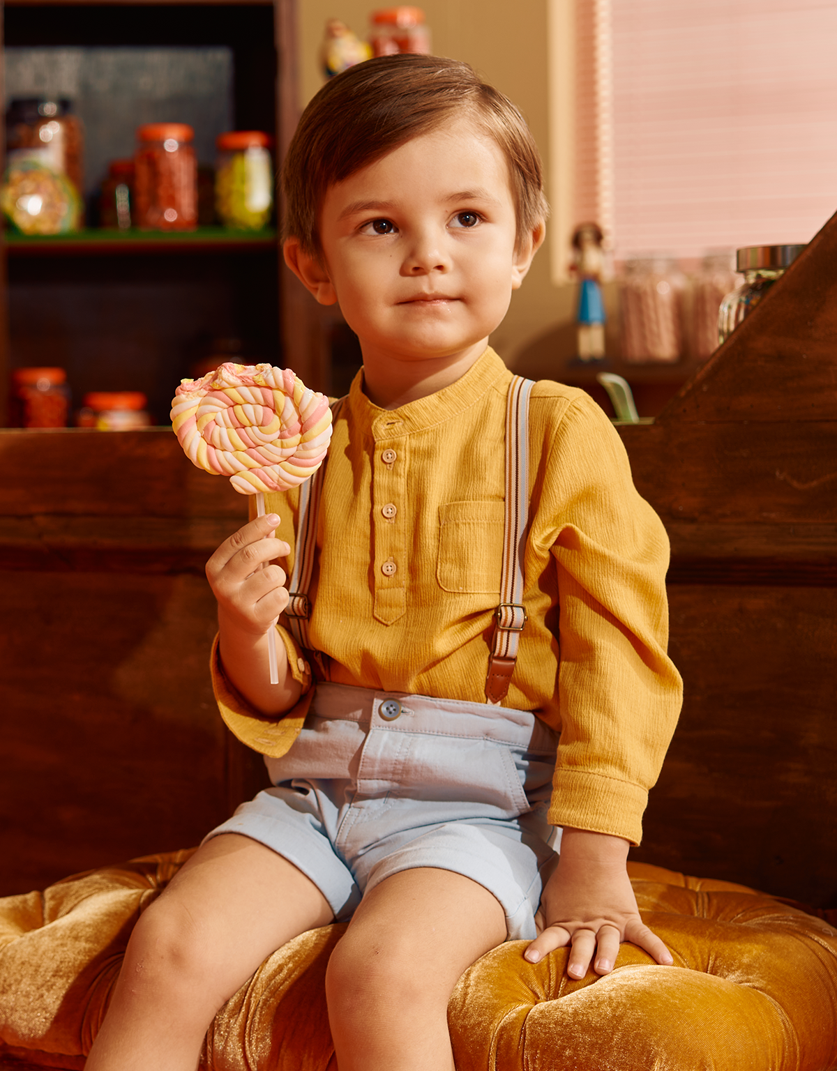 BABY BOYS FOLD-UP HEM SHORTS WITH SUSPENDERS