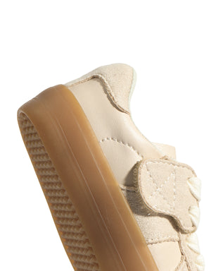 Baby Sneakers fabric and fit detail