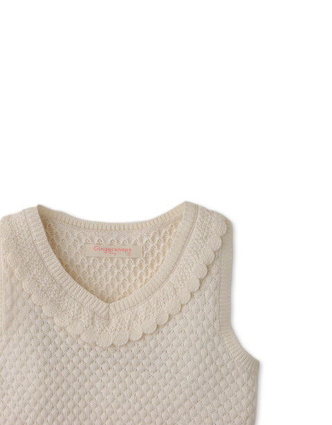 BABY GIRLS POPCORN STITCH KNITTED TOP WITH SCALLOP RUFFLE COLLAR